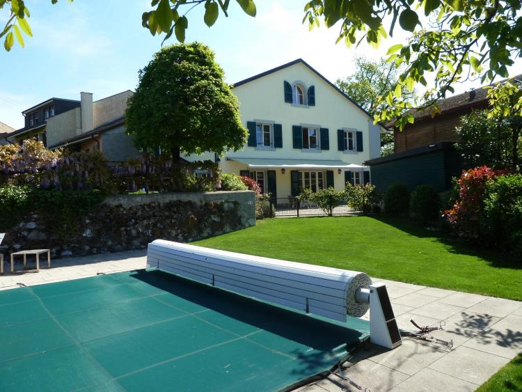 Magnifique maison avec piscine et jardin
